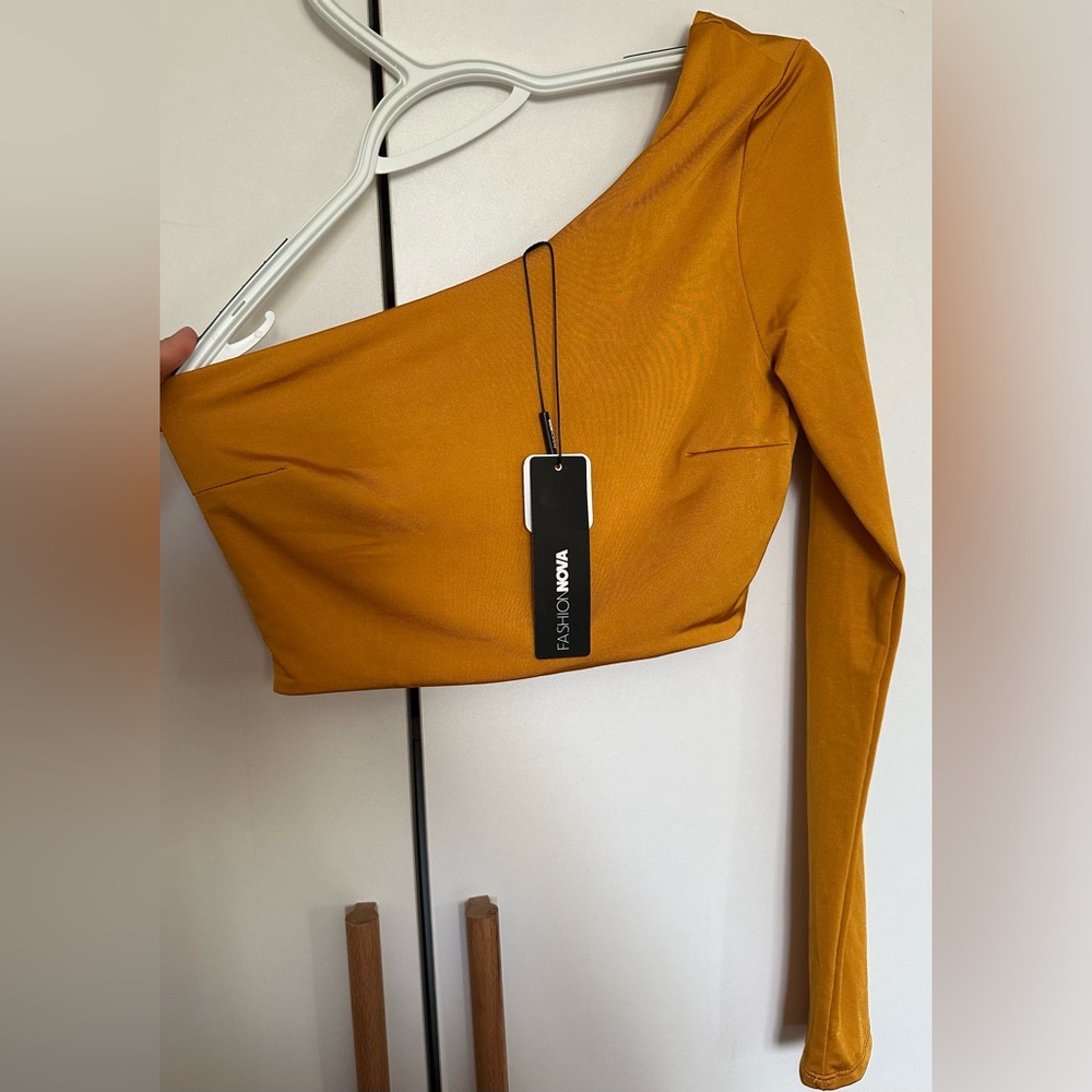 NWT FASHION NOVA Women’s Looking Amazing Skirt Set Mustard Size M - Picture 5 of 11